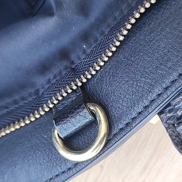 Neiman Marcus Black Handbag with Snakeskin embossed handles - Picture 15 of 15